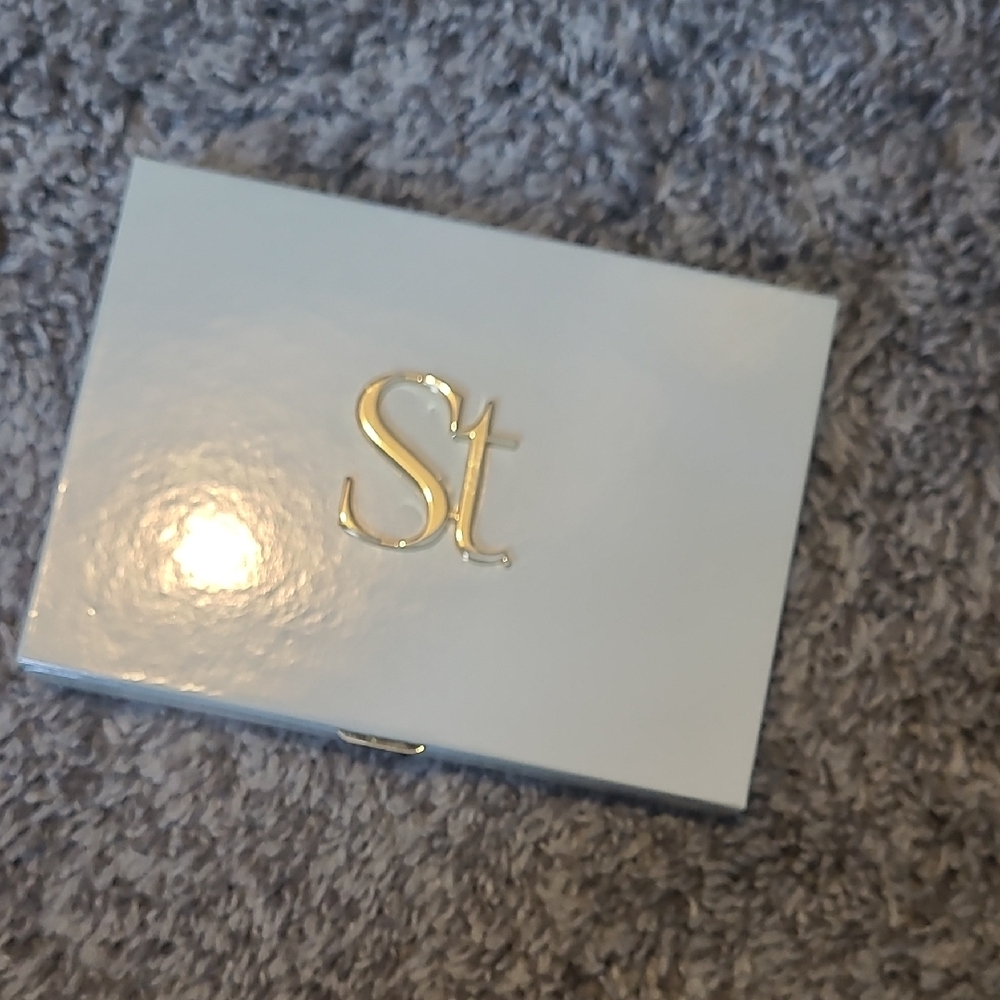 St. Gold Makeup Palette